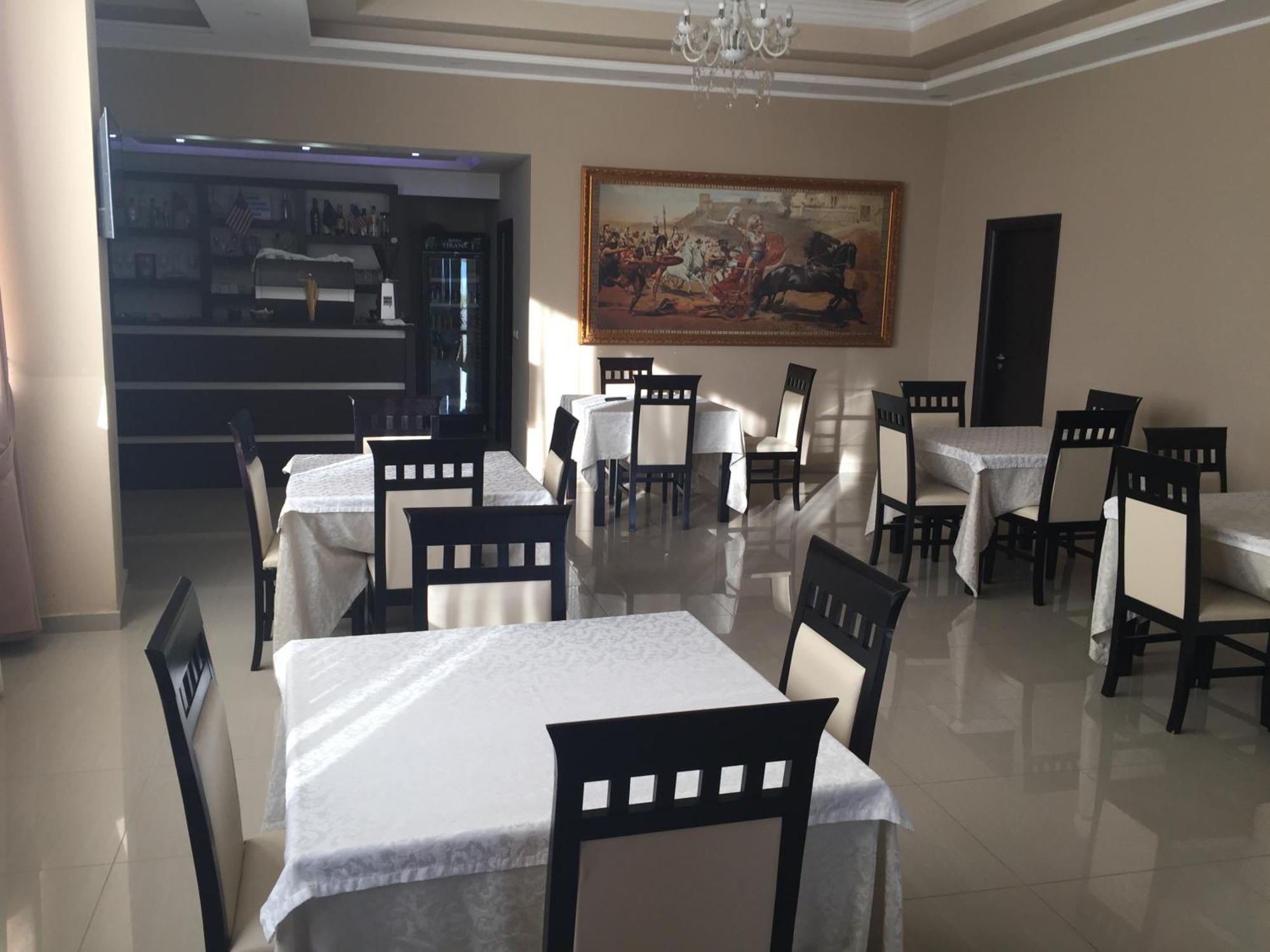 Haris Hotel Vlorë Exterior foto