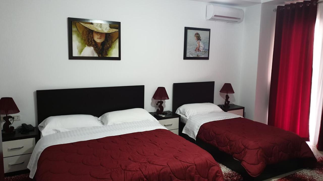 Haris Hotel Vlorë Exterior foto